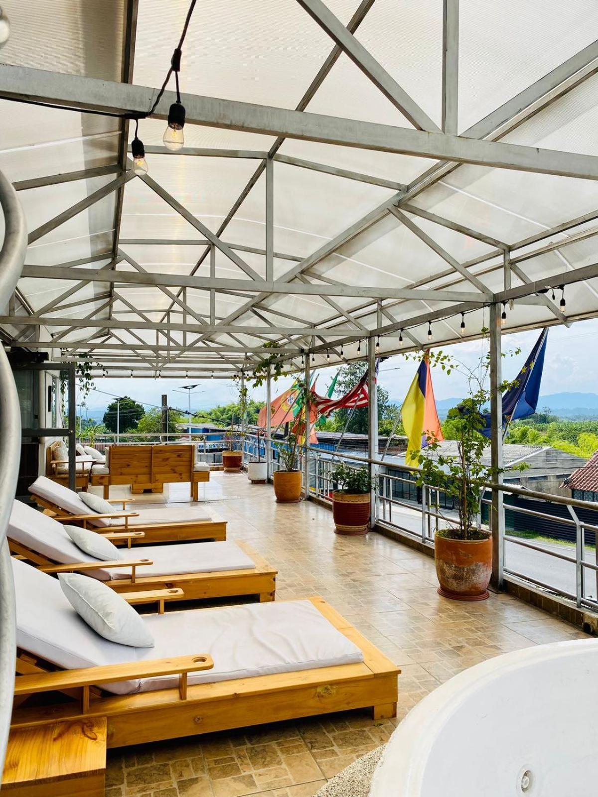 Puerto Espejo Hotel West California מראה חיצוני תמונה