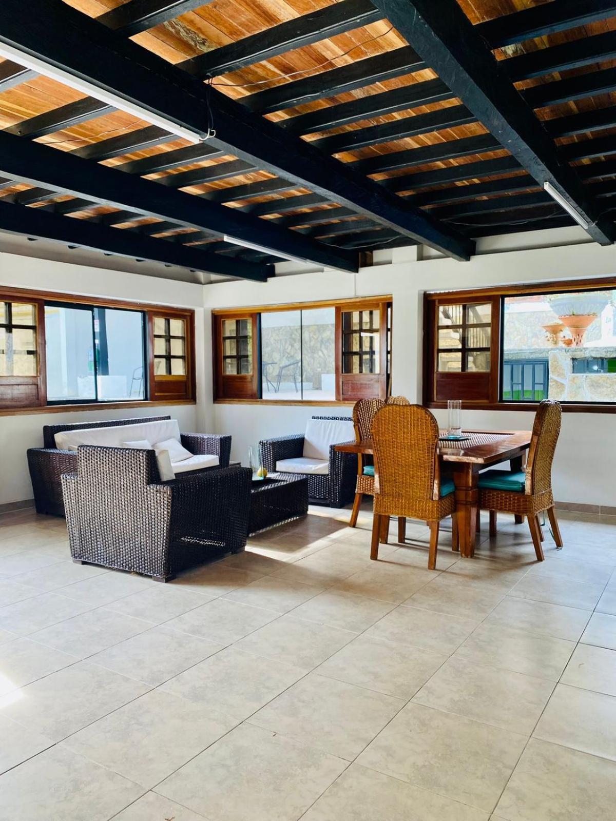 Puerto Espejo Hotel West California מראה חיצוני תמונה