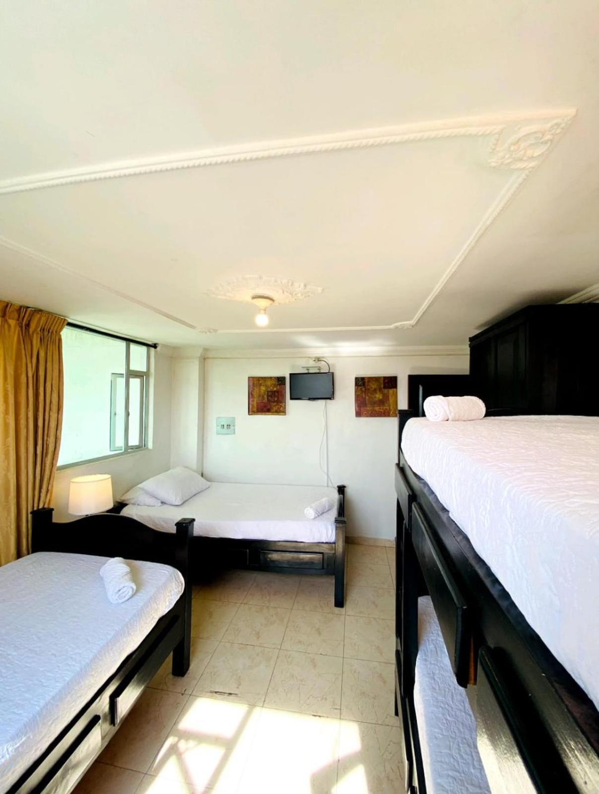 Puerto Espejo Hotel West California מראה חיצוני תמונה