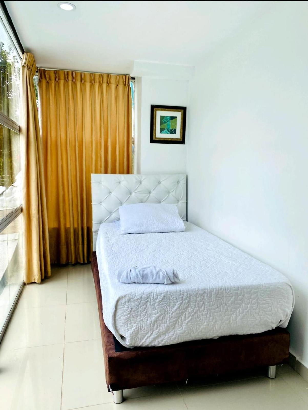 Puerto Espejo Hotel West California מראה חיצוני תמונה